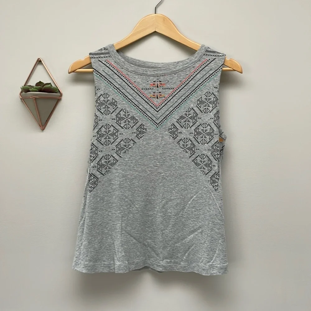🌷5/$20🌷 Roxy Tank Top - Picture 1 of 7